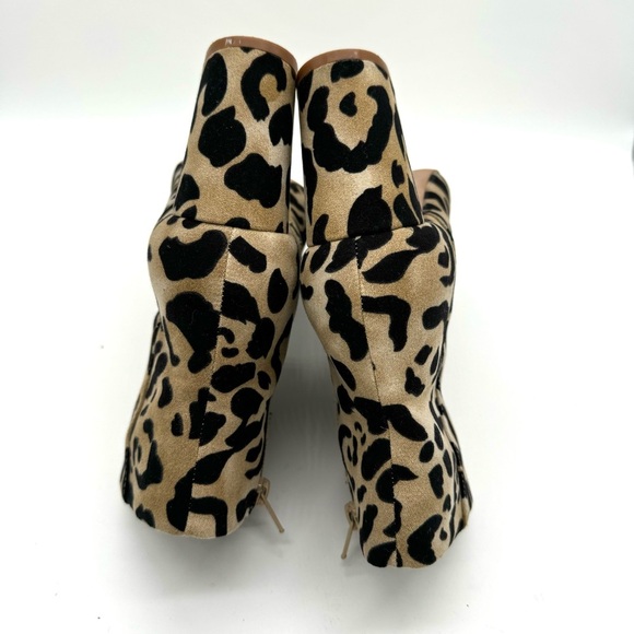 Band of Gypsies Andrea Leopard Print booties - Picture 10 of 11